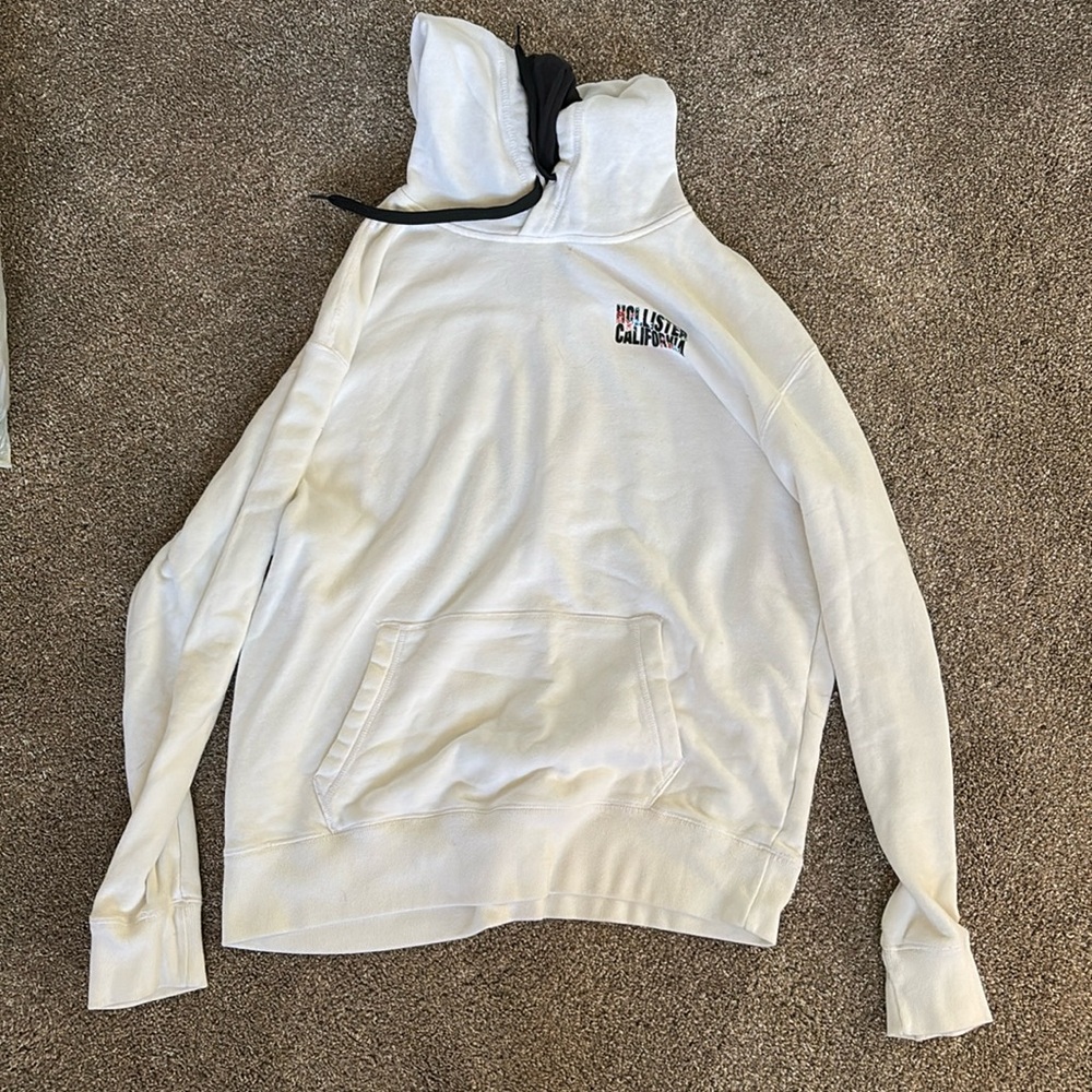 white hollister hoodie